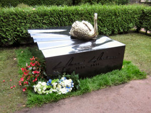 Viimeinen leposija - Harri Hermanni Holkeri� TITLE=