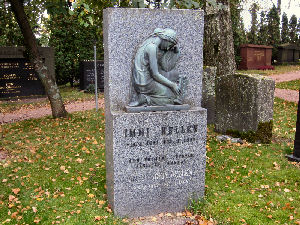 Viimeinen leposija - Immi (Ingeborg) Hell�n 