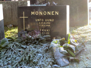 Viimeinen leposija - Unto Uuno Mononen