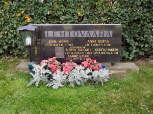 Viimeinen leposija - Urho Sakari Lehtovaara