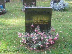 Viimeinen leposija - Jaakko Esko Ryt�niemi