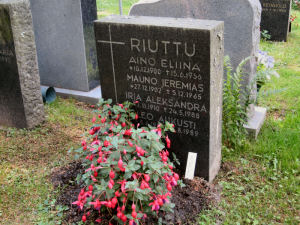 Viimeinen leposija - Leo Aukusti Riuttu 