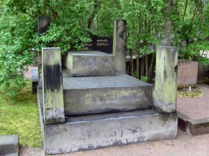 Viimeinen leposija - Ernesti Hentunen 