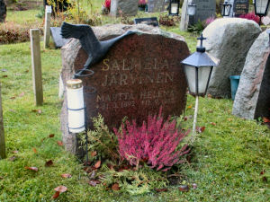 Viimeinen leposija - Martta Helena Salmela-J�rvinen 